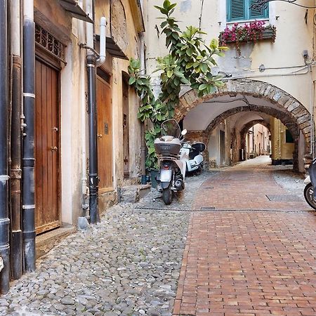 Domus Madonnina Apartment Sanremo Luaran gambar