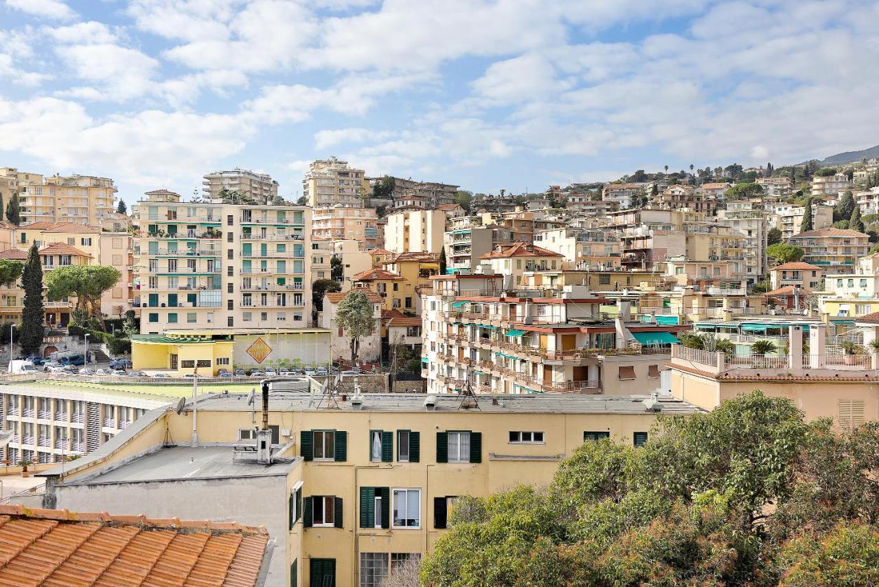 Domus Madonnina Apartment Sanremo Luaran gambar