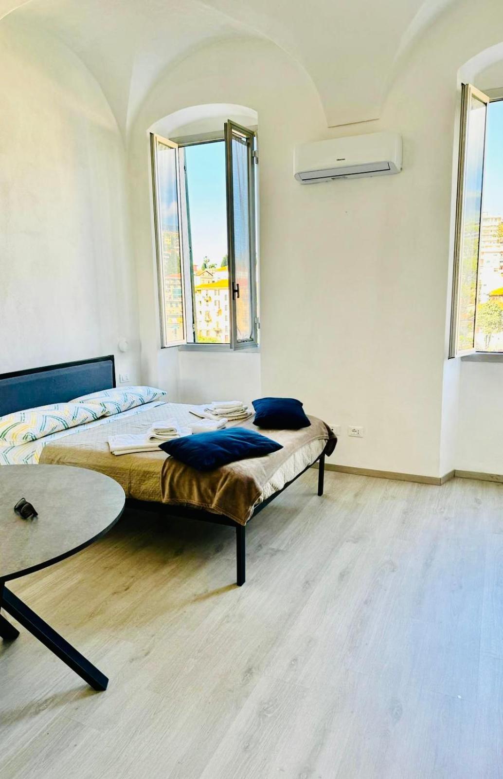 Domus Madonnina Apartment Sanremo Luaran gambar